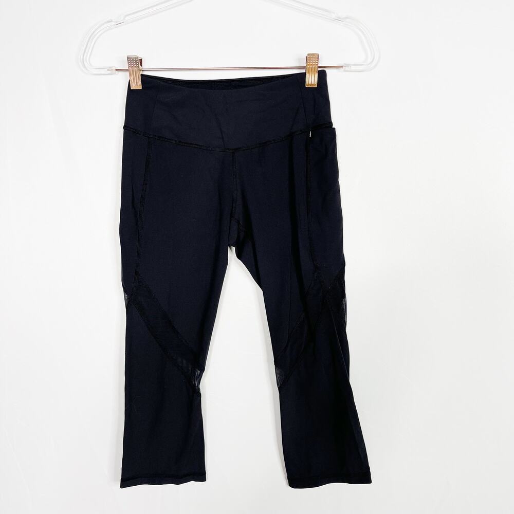 Calia By Carrie Underwood XSmall XS Side Pocket Mesh Pieced Capri Leggings Black